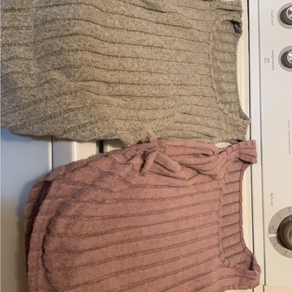 Ribbed Knit Tank Tops in Gray and Pink